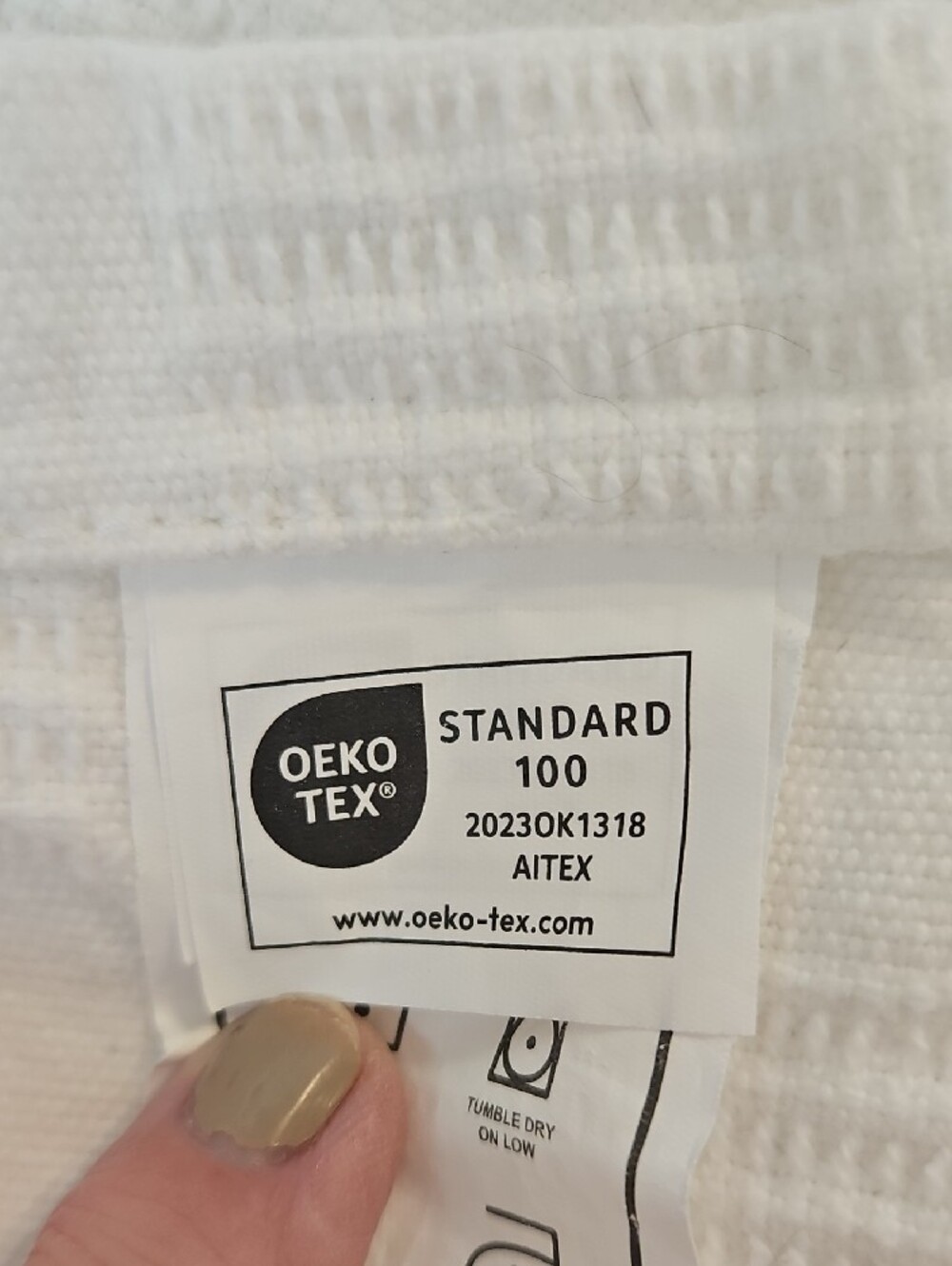 Utopia White Cotton Textured Checkered Weave Queen Coverlet - Picture 9 of 10